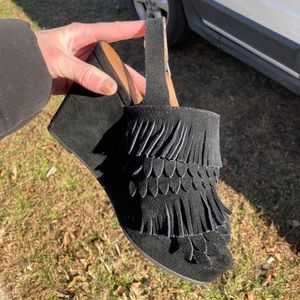 Lucky Brand Fringed Open Toe Booties💕